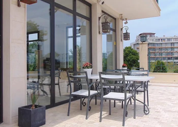 Liberty Aparthotel 4*